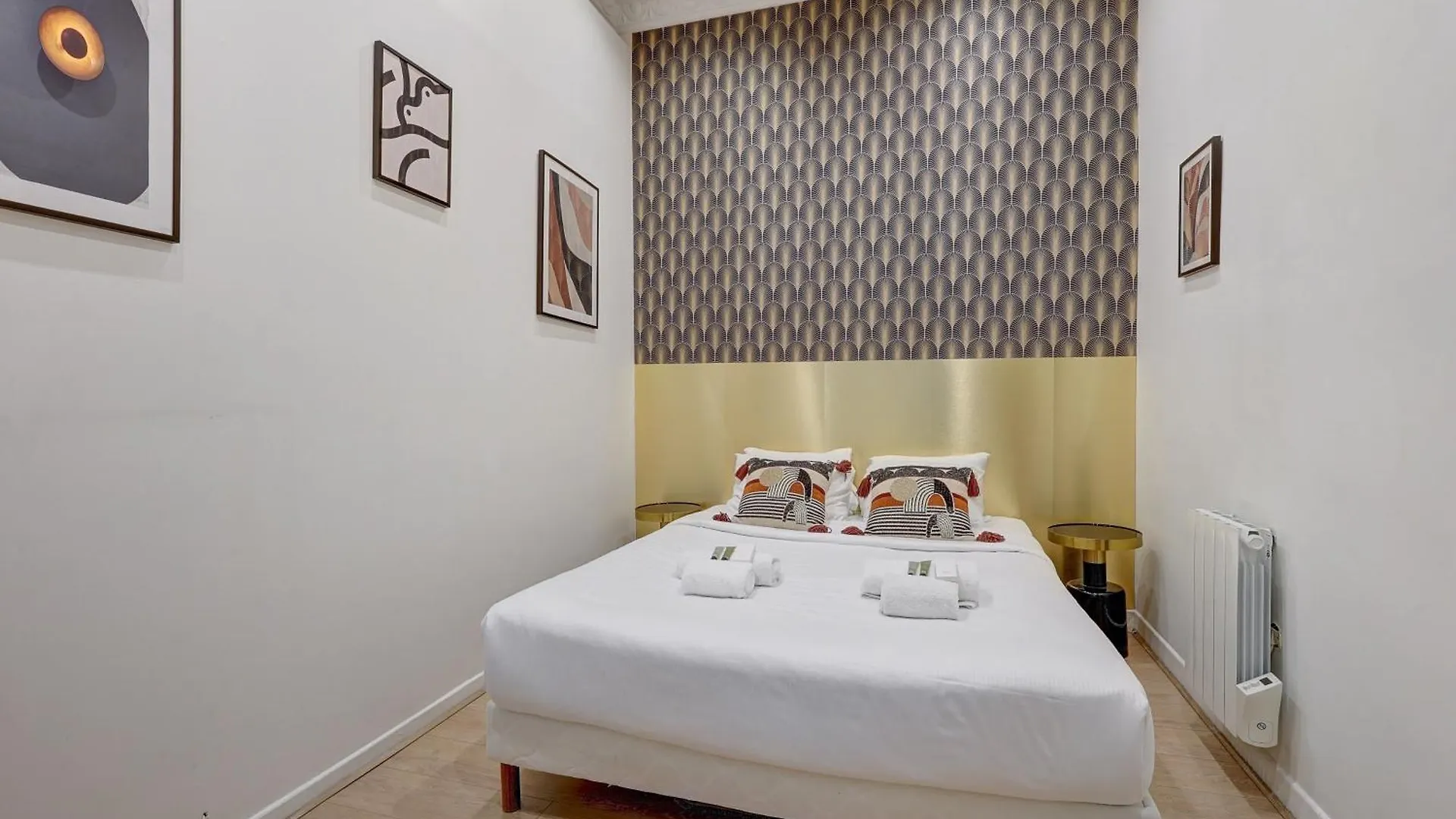 106 - Fabulous In Champs Elysees Apartment Paris
